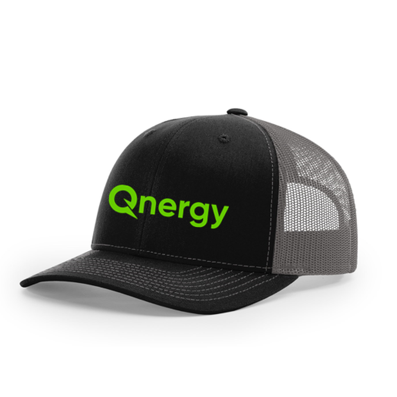 QNERGY RICHARDSON 6-PANEL TRUCKER HAT - BLACK/CHARCOAL FRONT LOGO