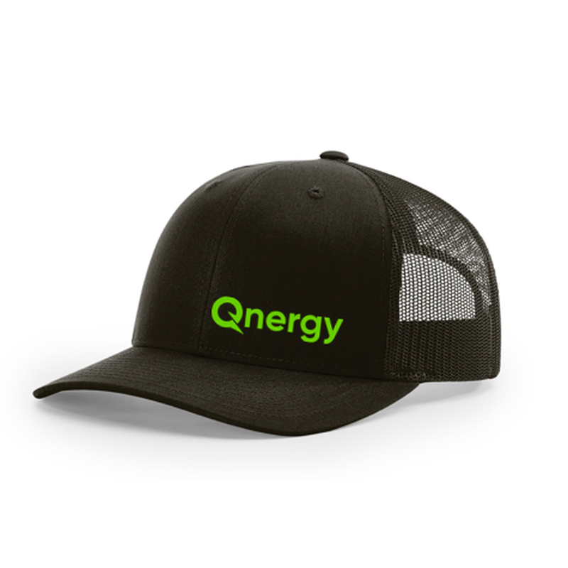 QNERGY RICHARDSON 6 PANEL TRUCKER HAT - BLACK SIDE PANEL LOGO